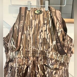 Mossy Oak Original Bottomland Camo WPB Insulated Hunting Bib Overall Lg Preowned